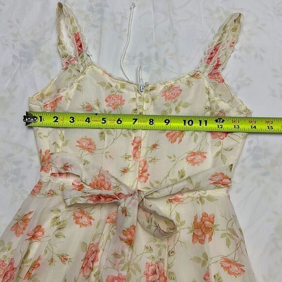Vintage Gunne Sax Rose bush lace up dress size 5 - Picture 12 of 16